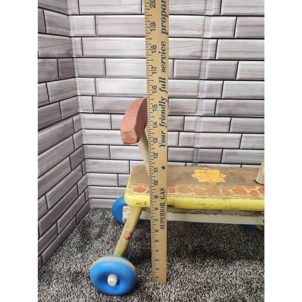 Vintage Playskool Ride On Rolling Giraffe - Picture 10 of 10